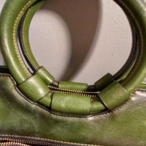 Round Handle Green Handbag - Picture 7 of 9